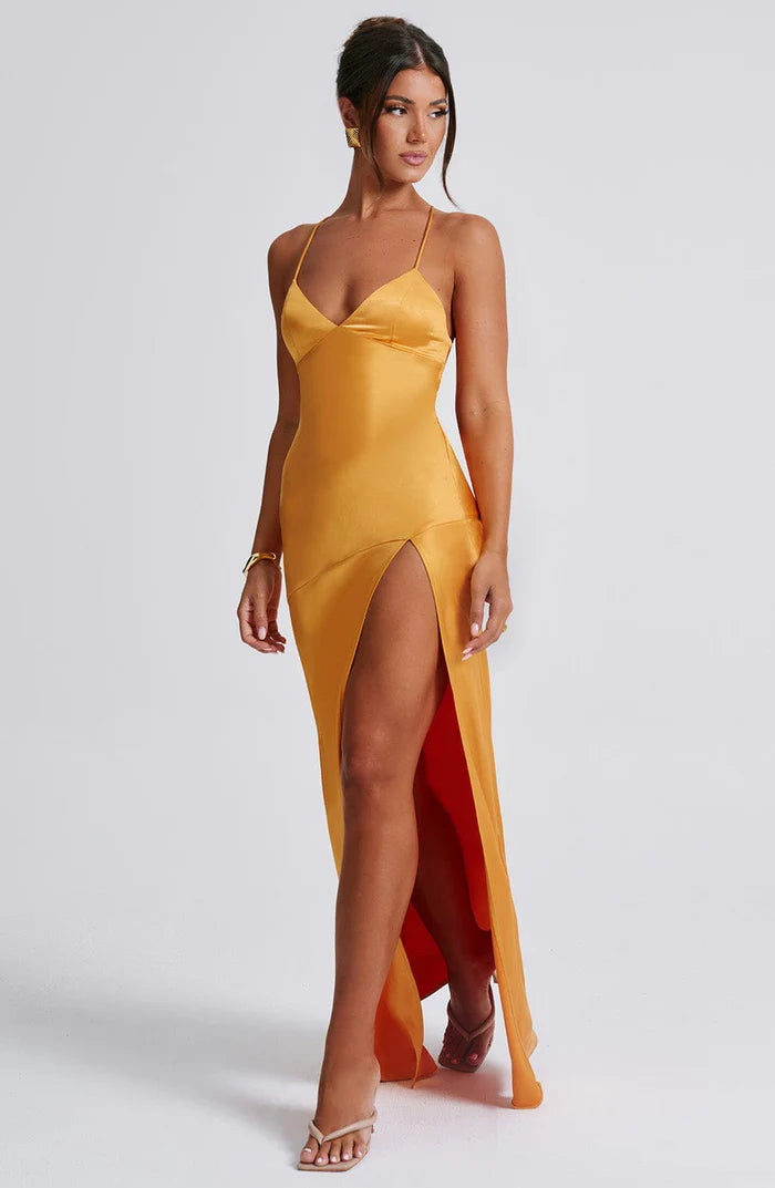 Yasmine Hot Girls Summer Kleid