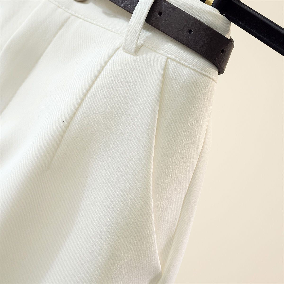Lejla Elegance Shorts