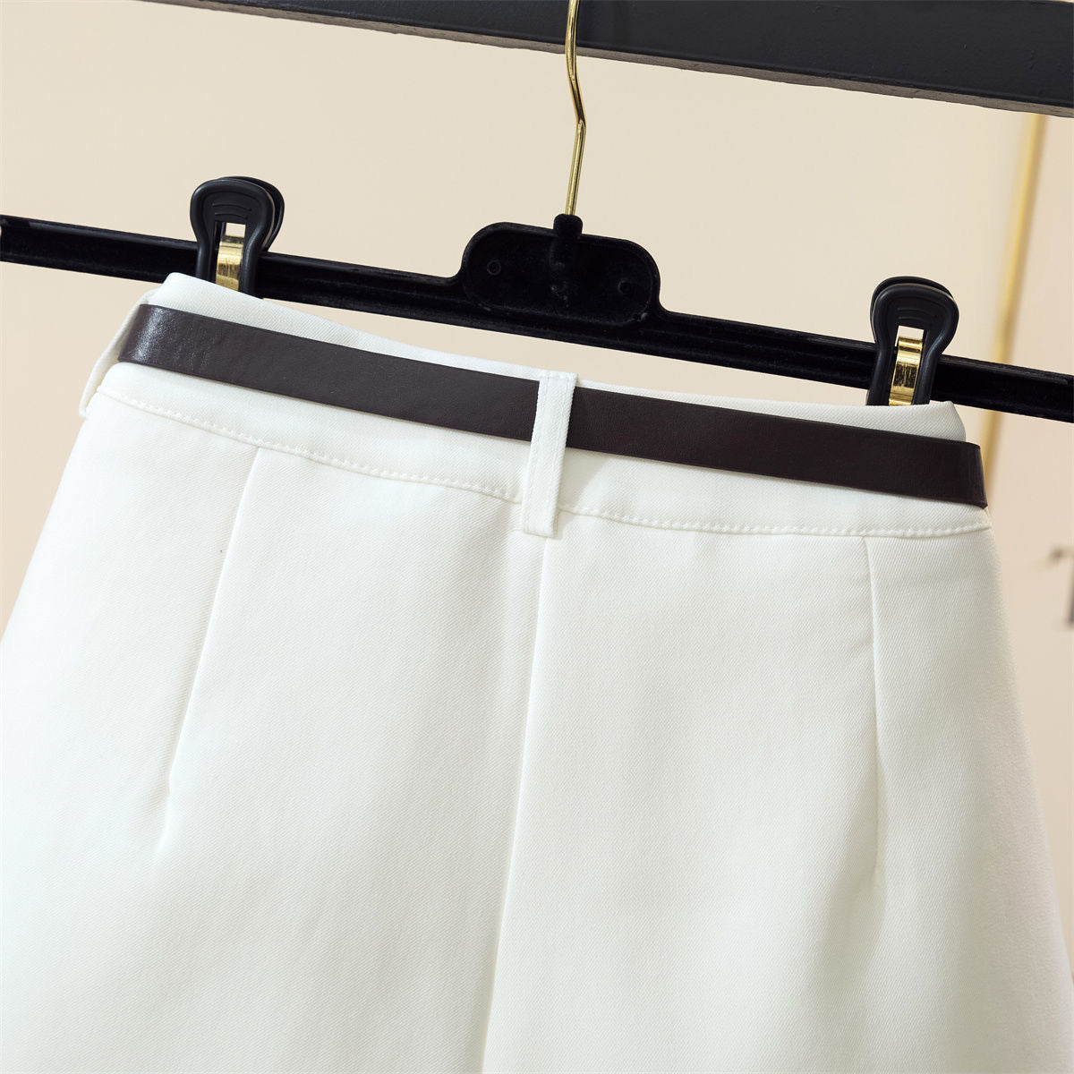 Lejla Elegance Shorts